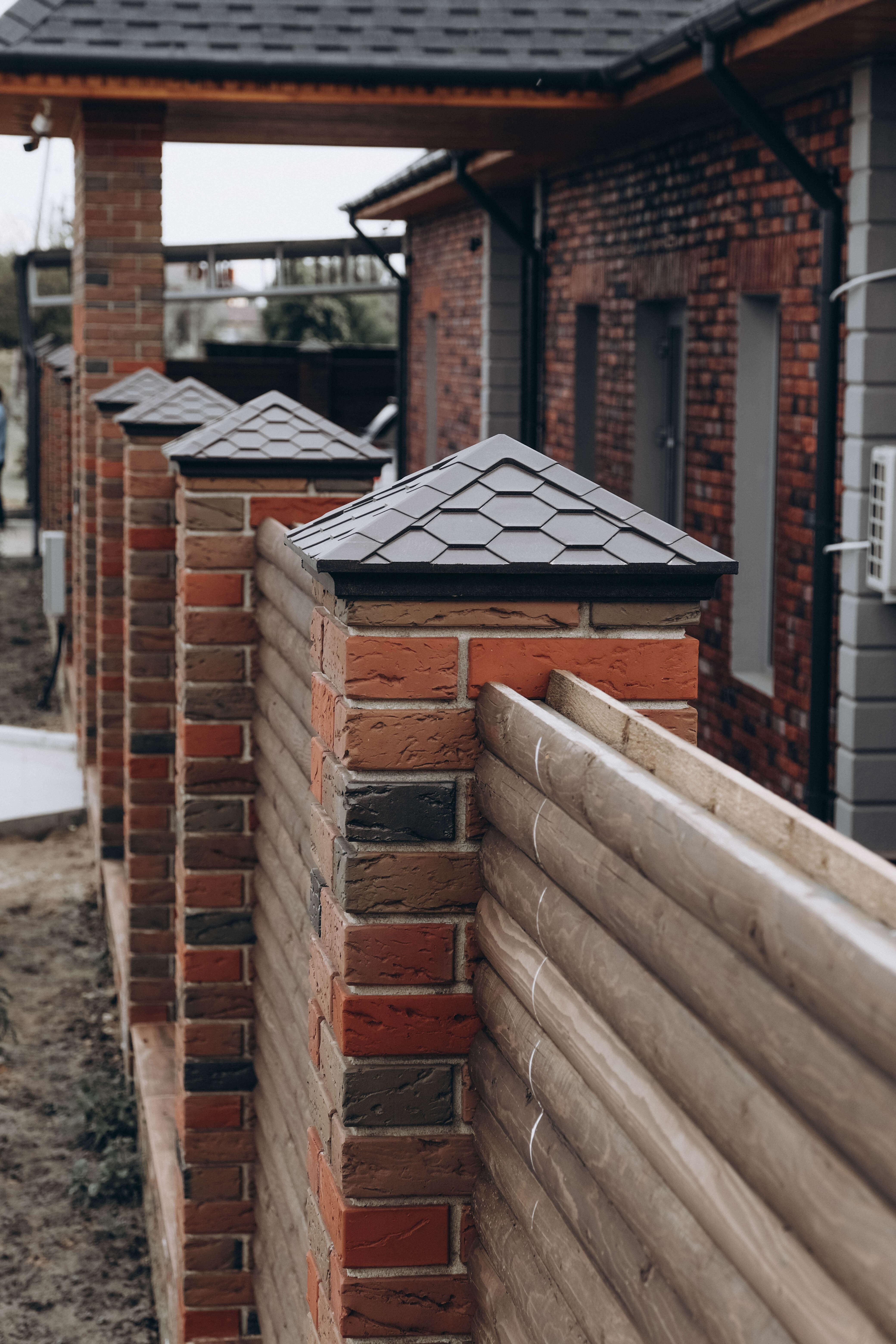 Колпак Zking Эверест Коричневый на столб 1.5х1.5 кирпича (390х390мм) в Нягани фото