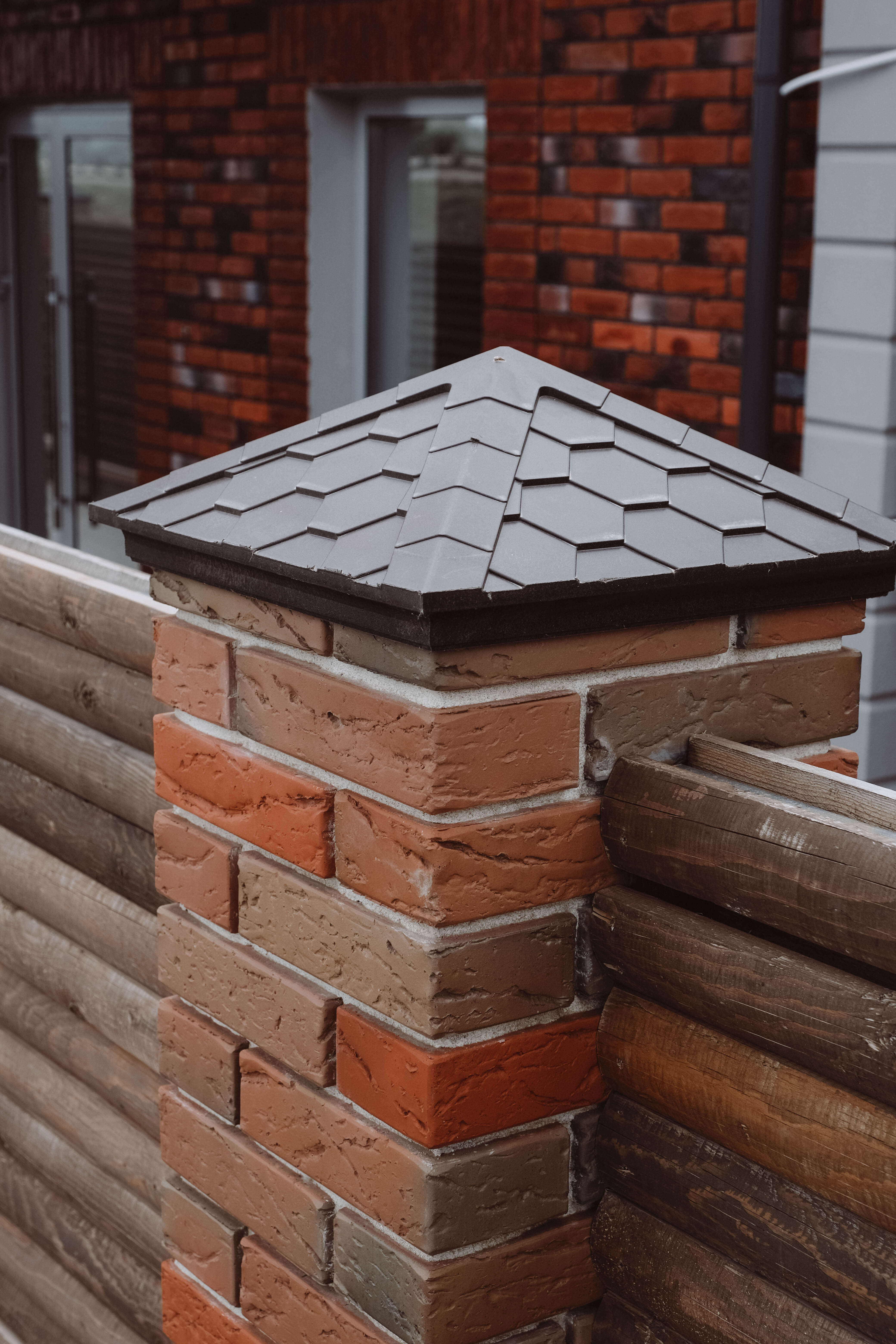 Колпак Zking Эверест Коричневый на столб 1.5х1.5 кирпича (390х390мм) в Нягани фото