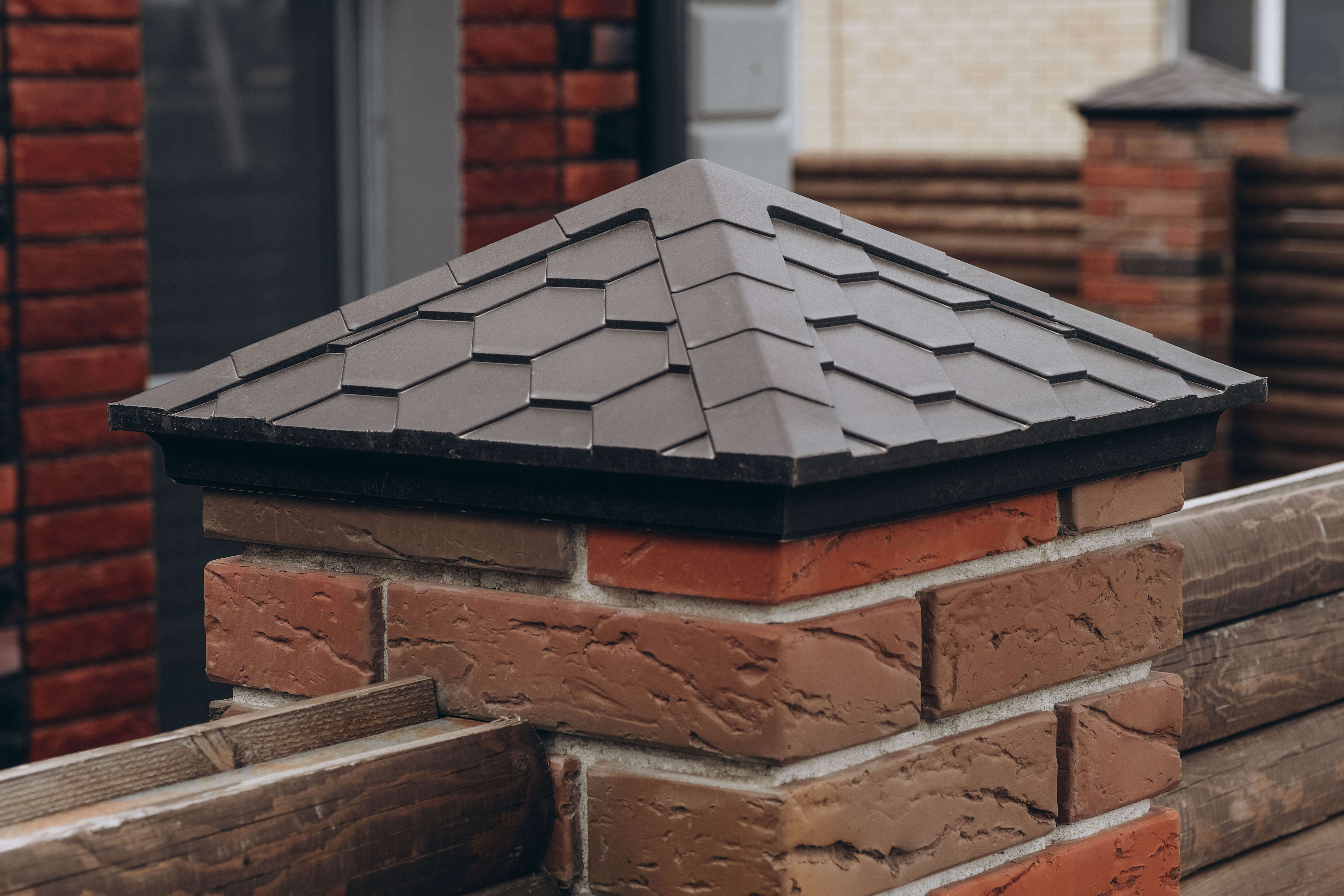 Колпак Zking Эверест Коричневый на столб 1.5х1.5 кирпича (390х390мм) в Нягани фото